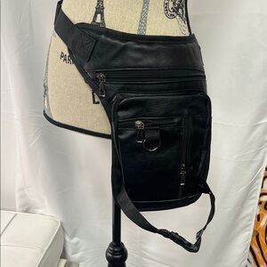 Black biker  leg Bag - Sleek Everyday Carry